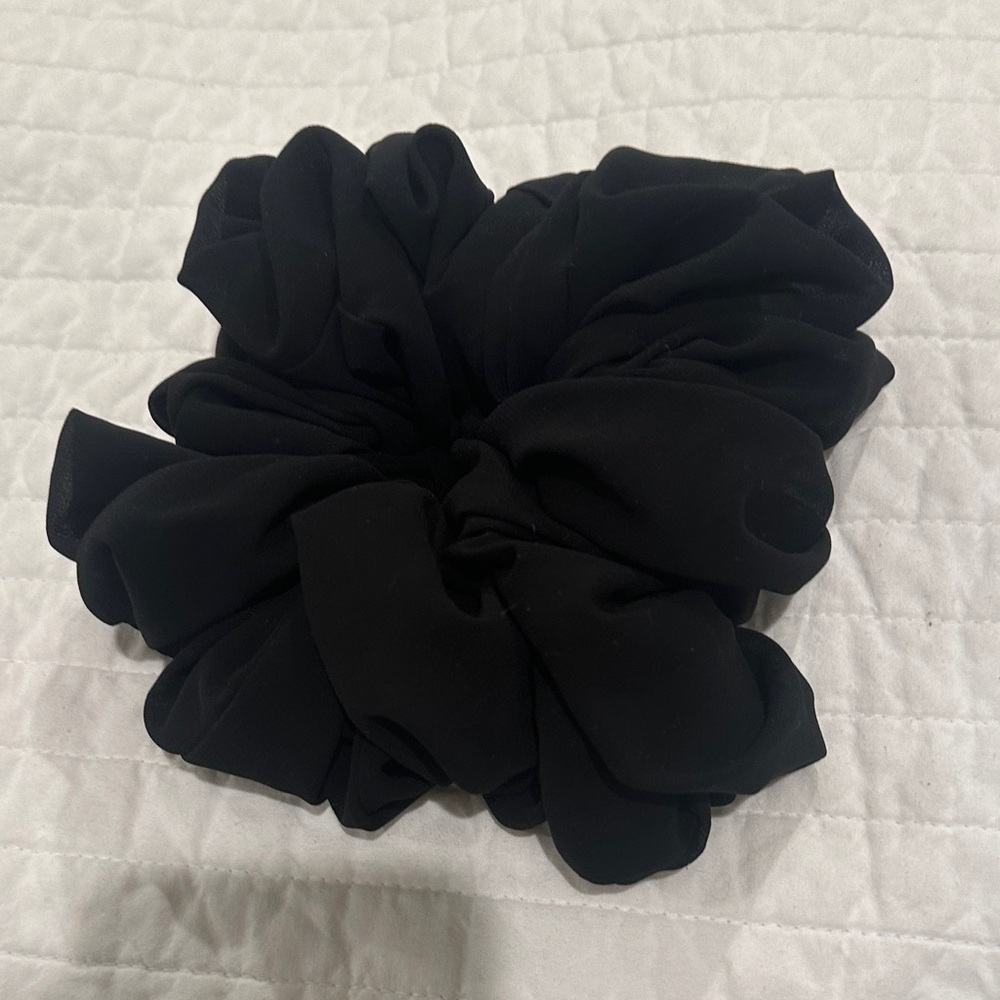 Free People Black Oversized Fabric Scrunchie
